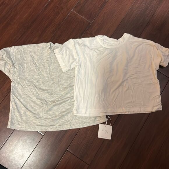 Set of (2) Baby T Shirts - White & Gray - NWT - Size 18-24 Months - Picture 1 of 4